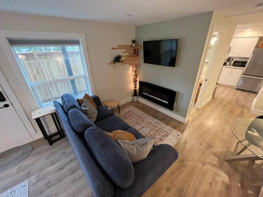 Modern Studio With Soft Tub And Mountain Views - Ratcliffe Guest Suite Duncan Exterior photo